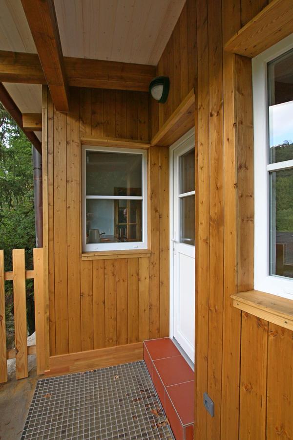 Malbenka - Chata Na Skale Pod Hradem Kokorin Extérieur photo